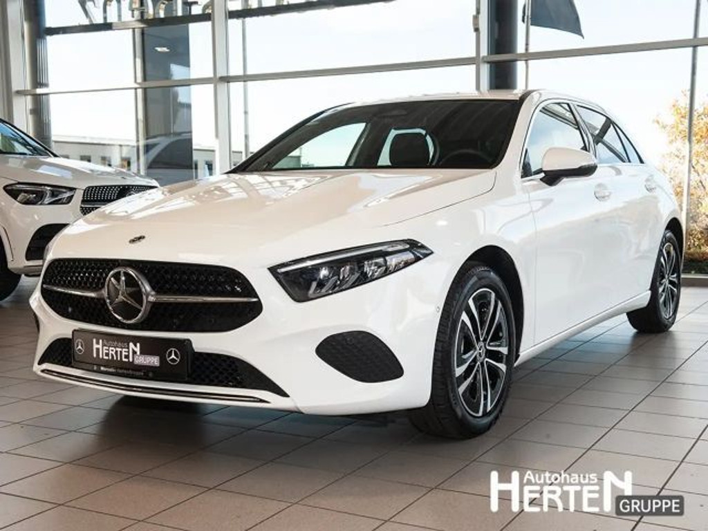 Mercedes-Benz A-Klasse 2024 Hybride Benzine