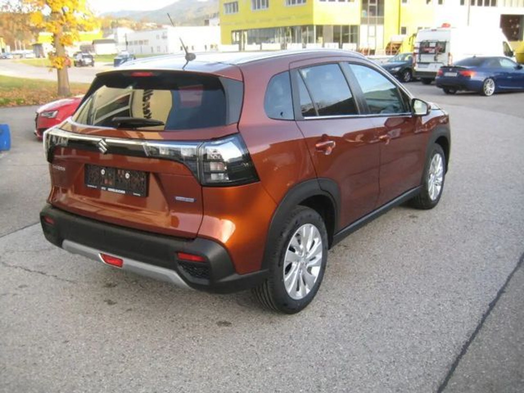 Suzuki S-Cross