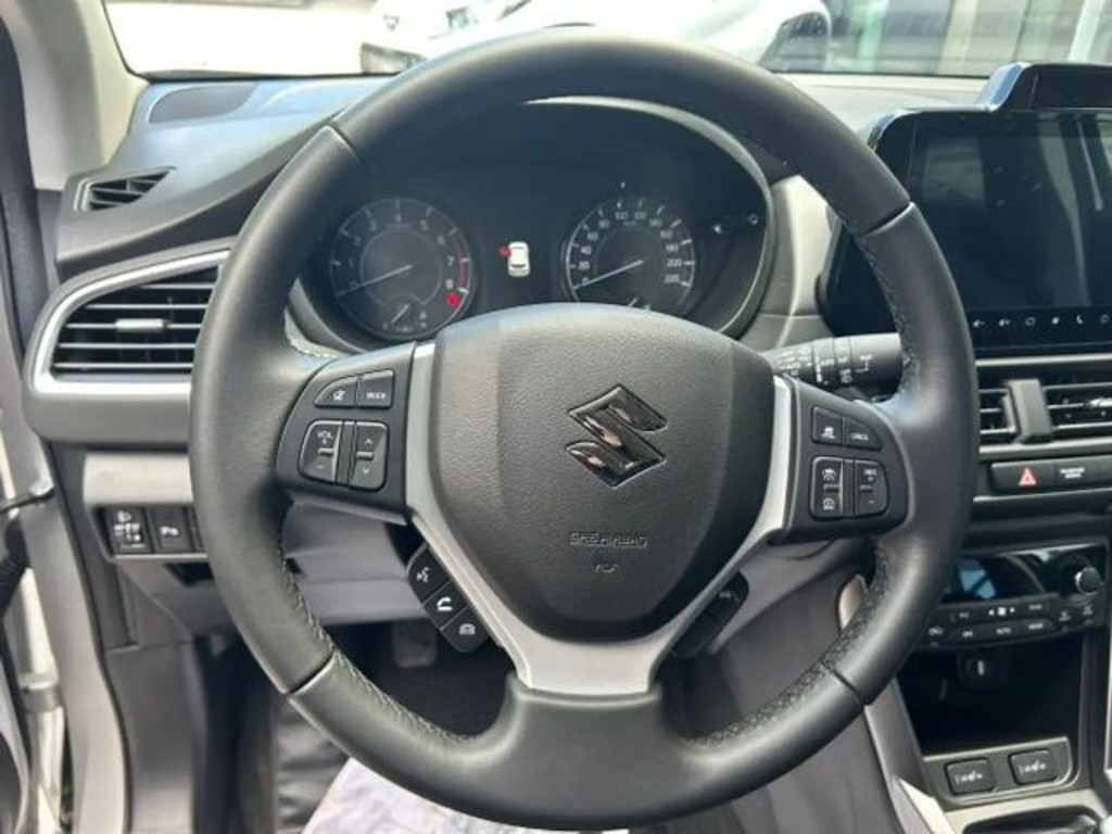 Suzuki S-Cross