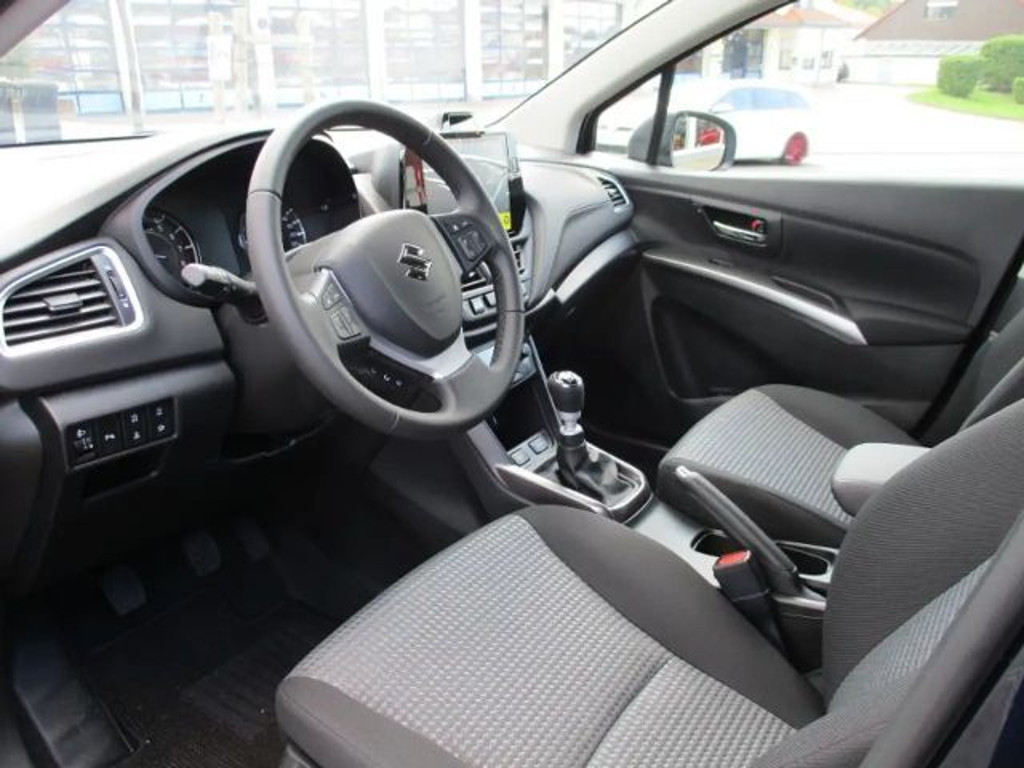 Suzuki S-Cross