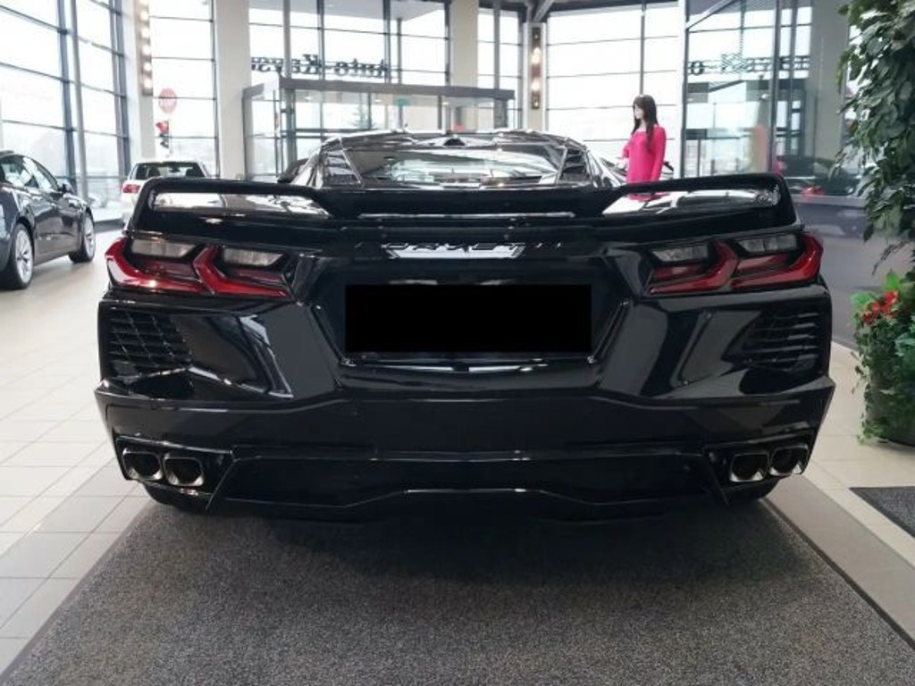 Corvette C8