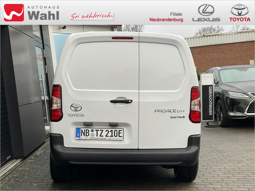 Toyota Proace City EV