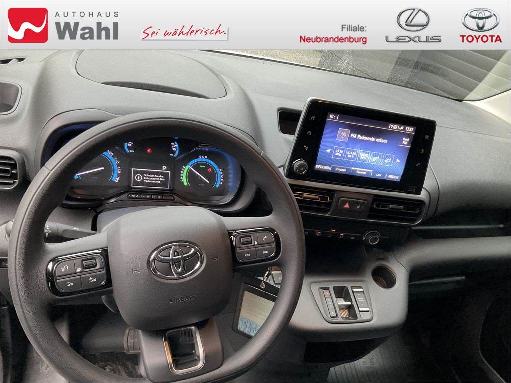 Toyota Proace City EV