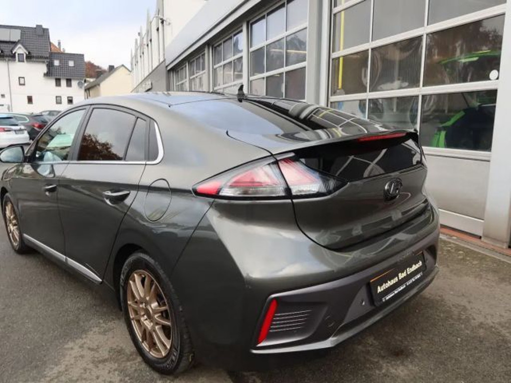 Hyundai Ioniq