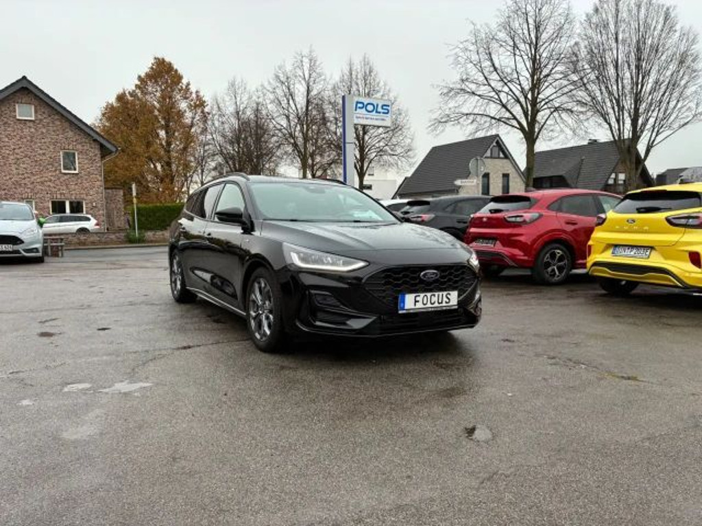 Ford Focus 2023 Benzine