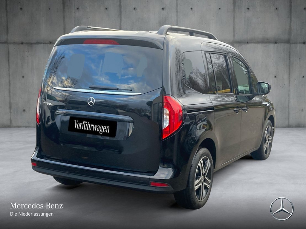 Mercedes-Benz T 180