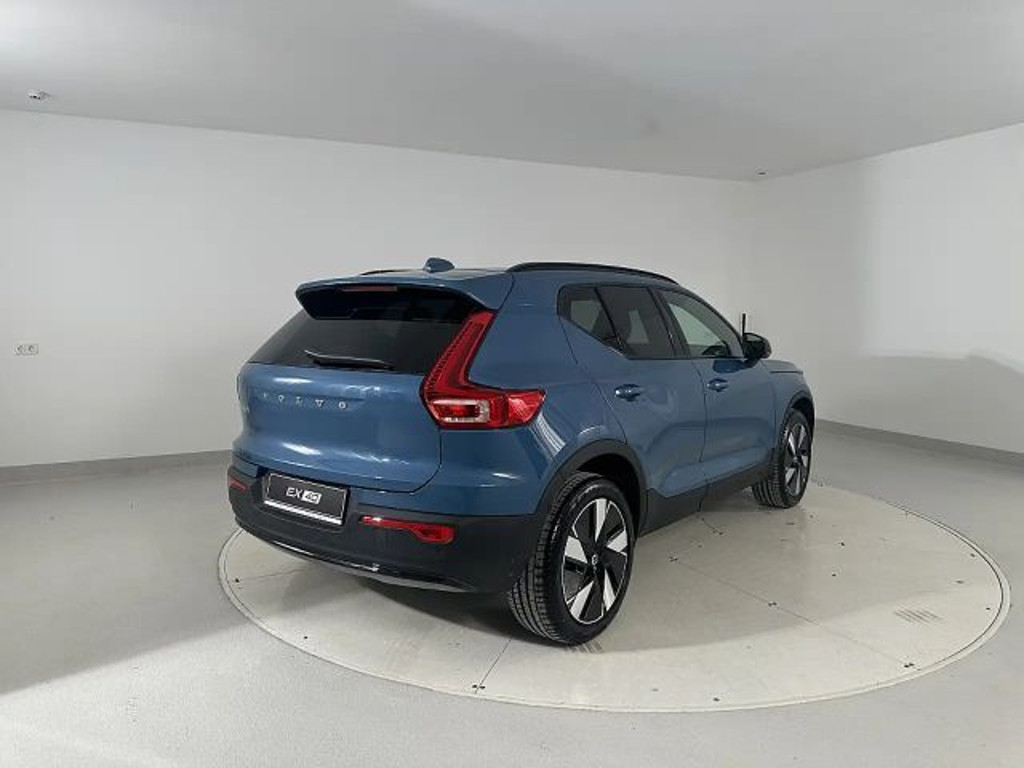 Volvo EX40