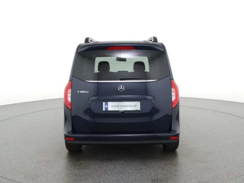 Mercedes-Benz T 180