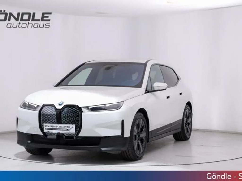 BMW iX