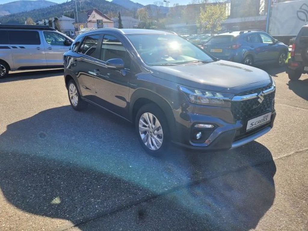 Suzuki S-Cross