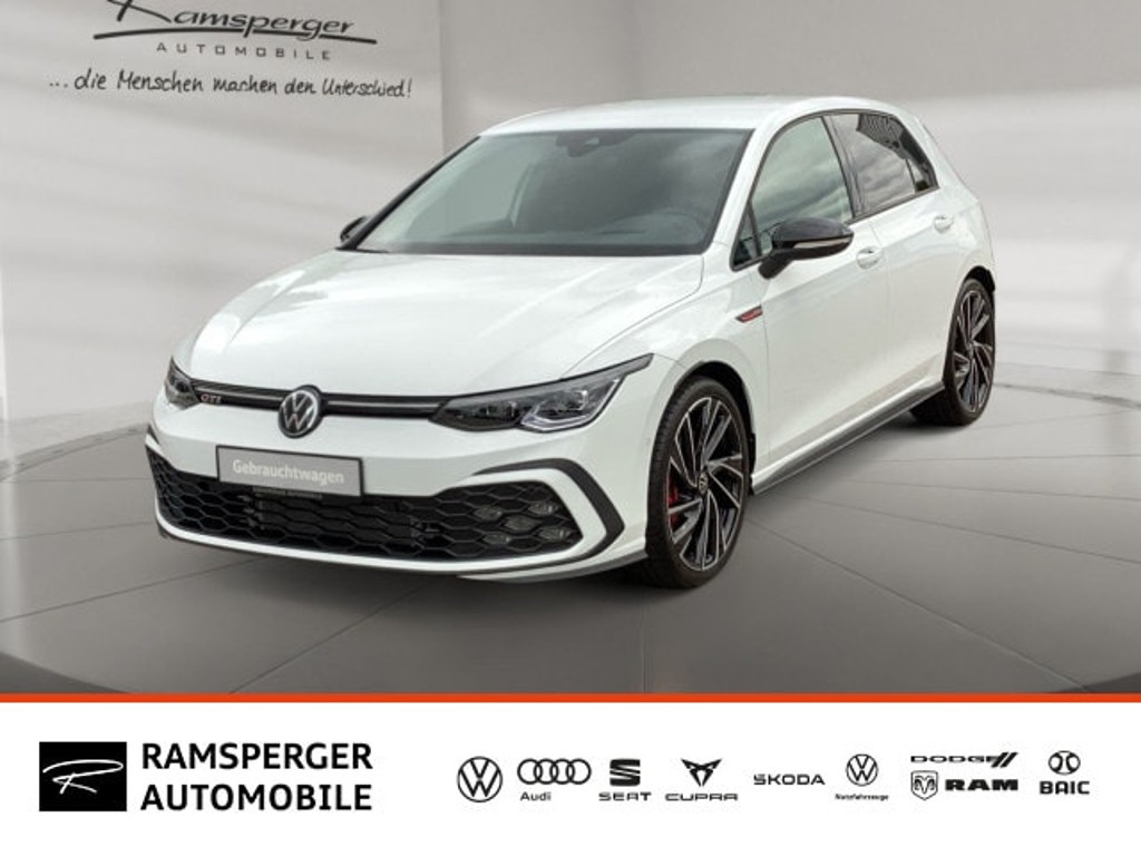 Volkswagen Golf 2024 Benzine