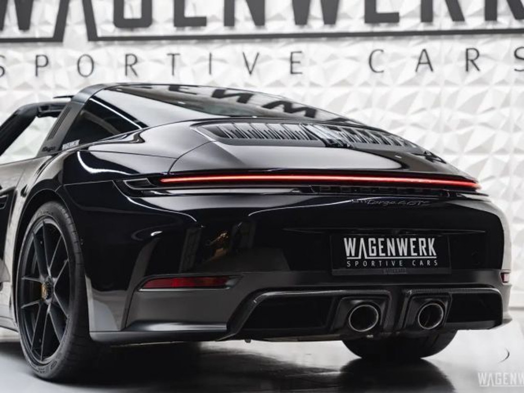 Porsche 992