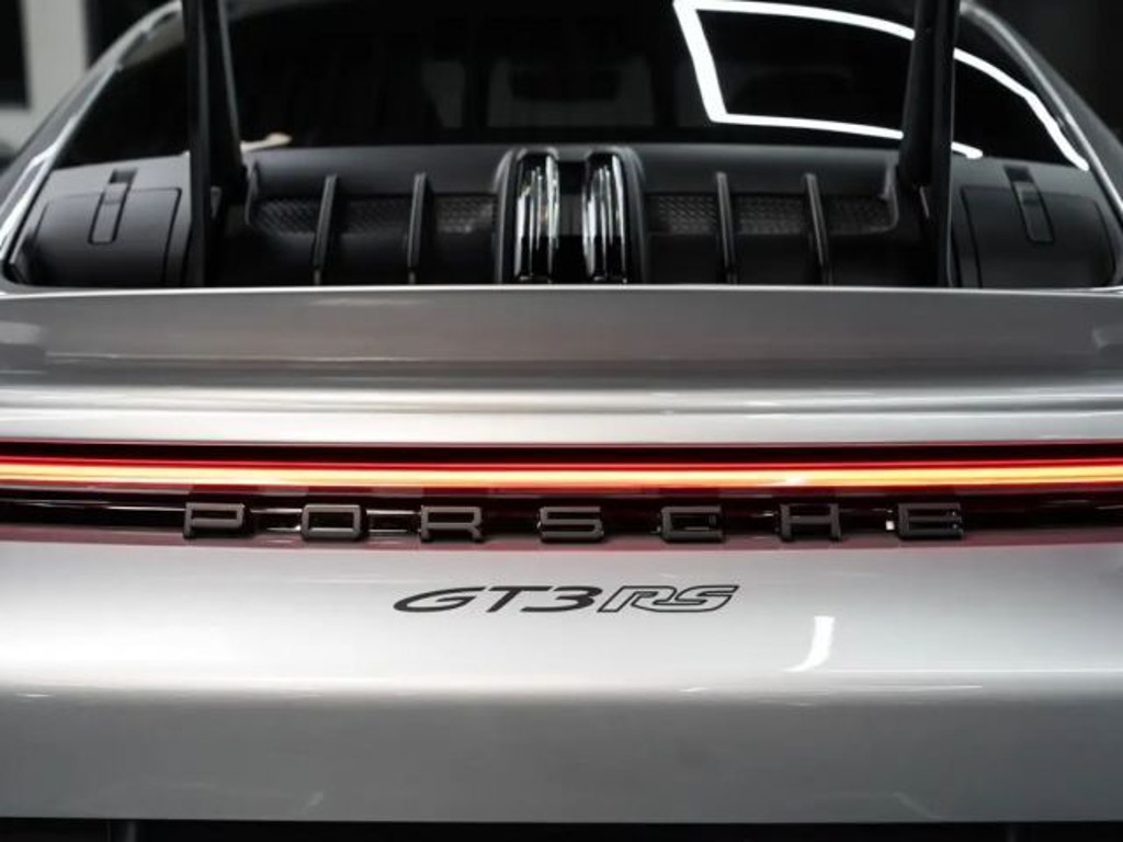 Porsche 992