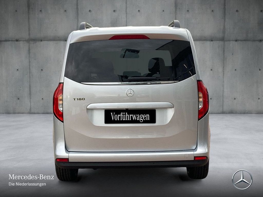 Mercedes-Benz T 180