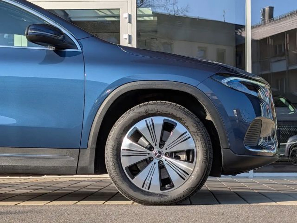 Mercedes-Benz EQA