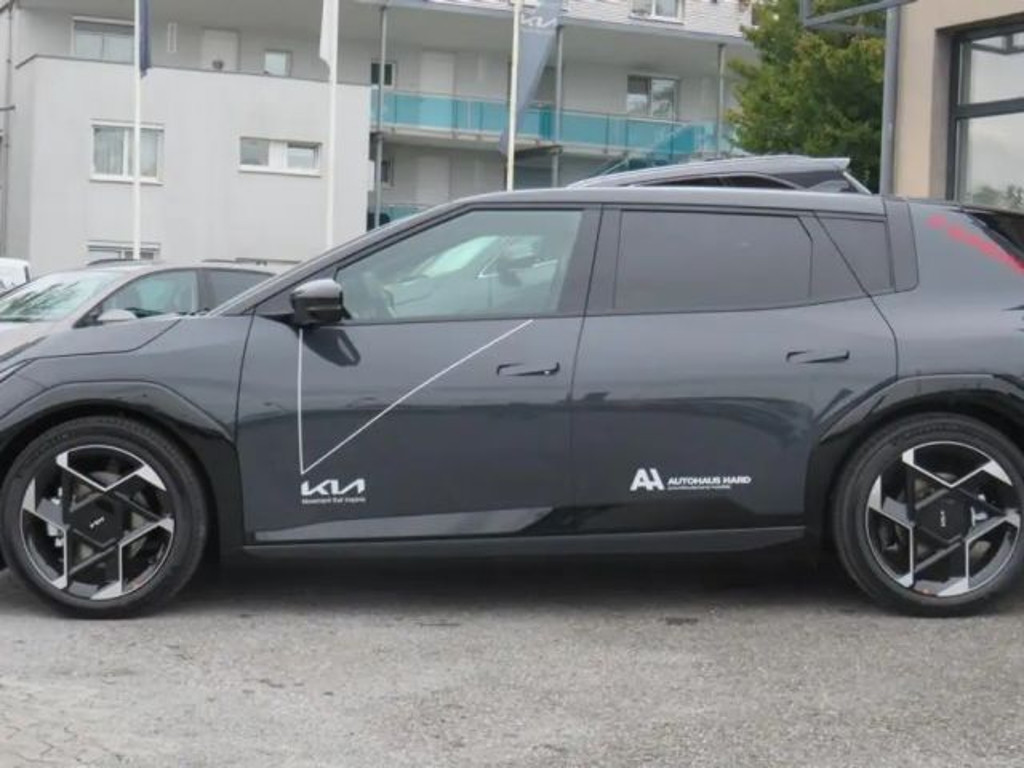 Kia EV4