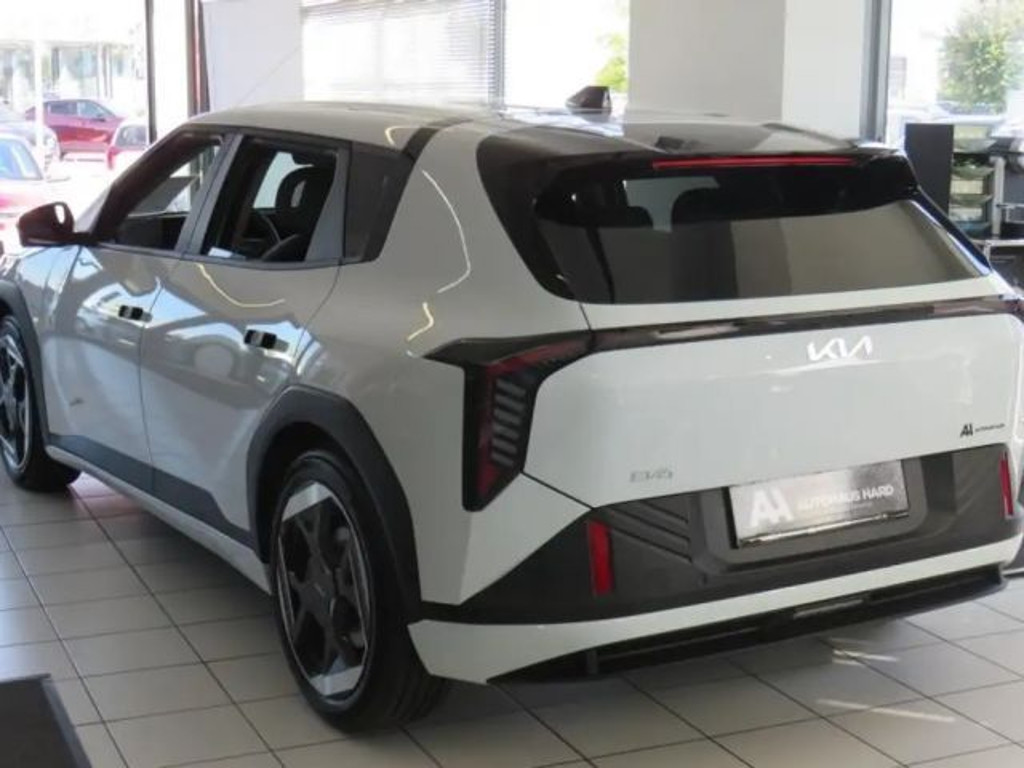 Kia EV4