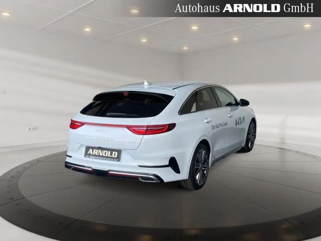 Kia ProCeed