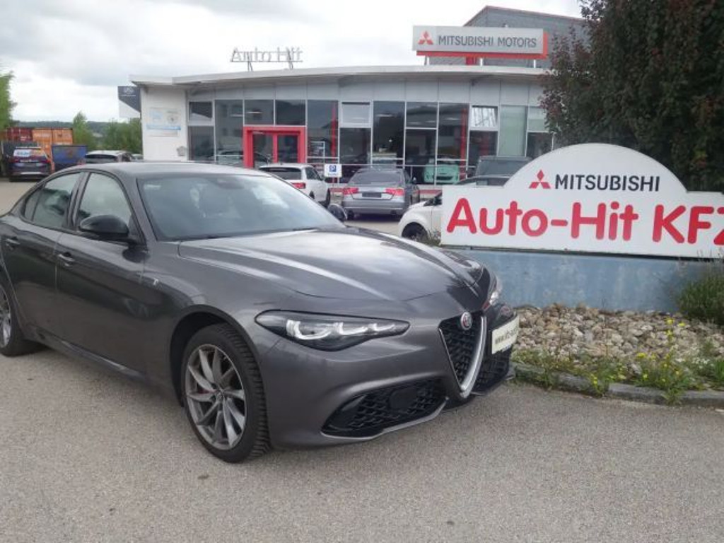 Alfa Romeo Giulia 2024 Benzine