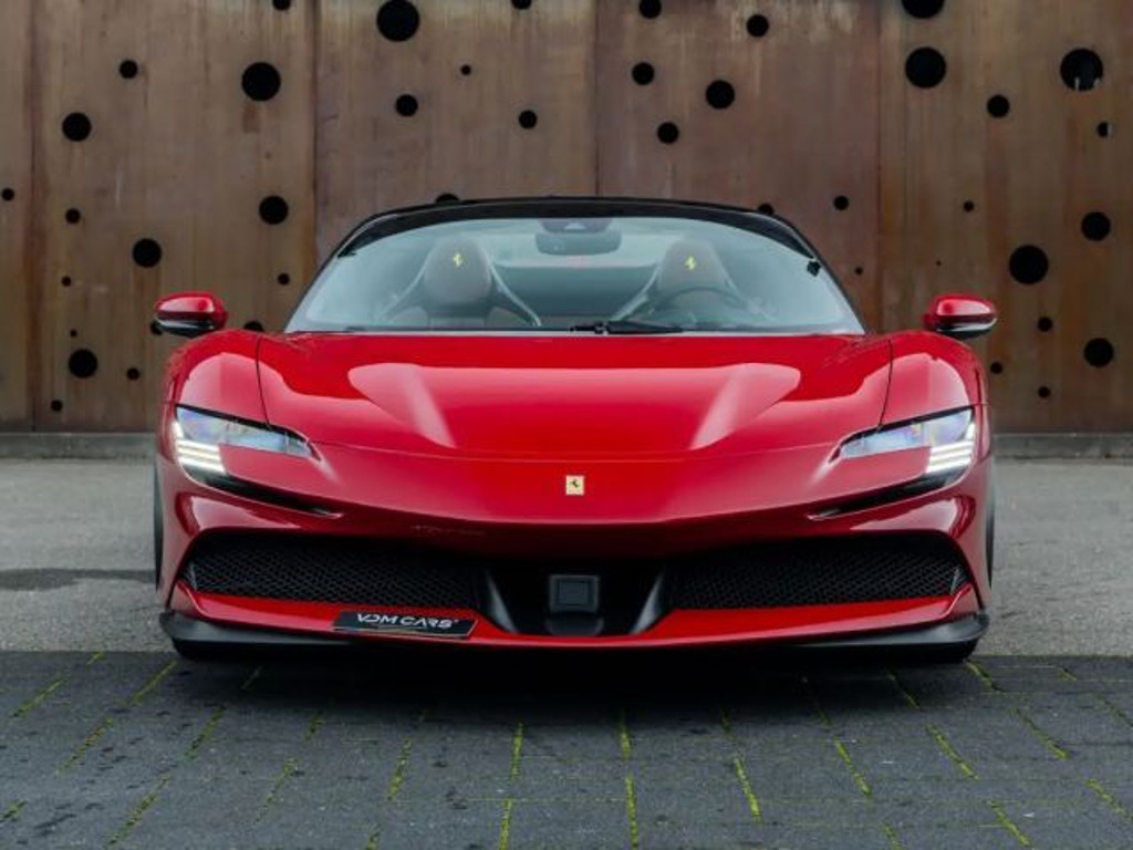 Ferrari SF90
