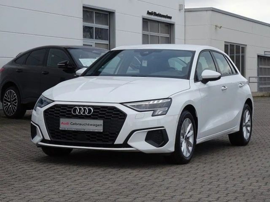Audi A3 2023 Benzine