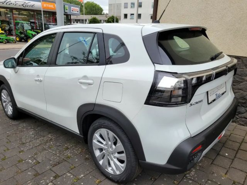 Suzuki S-Cross