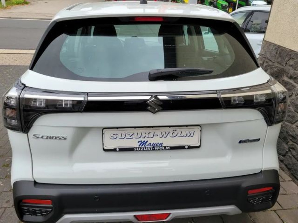 Suzuki S-Cross