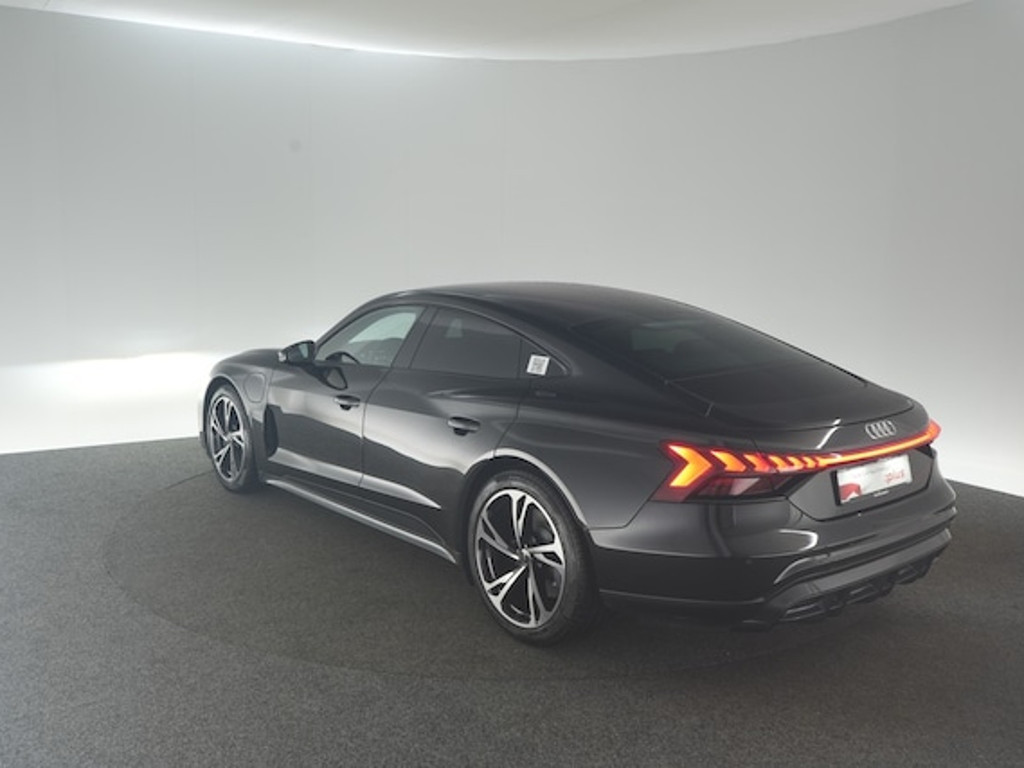 Audi e-tron GT