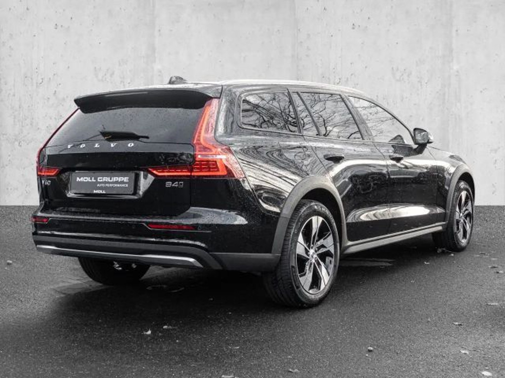 Volvo V60 Cross Country