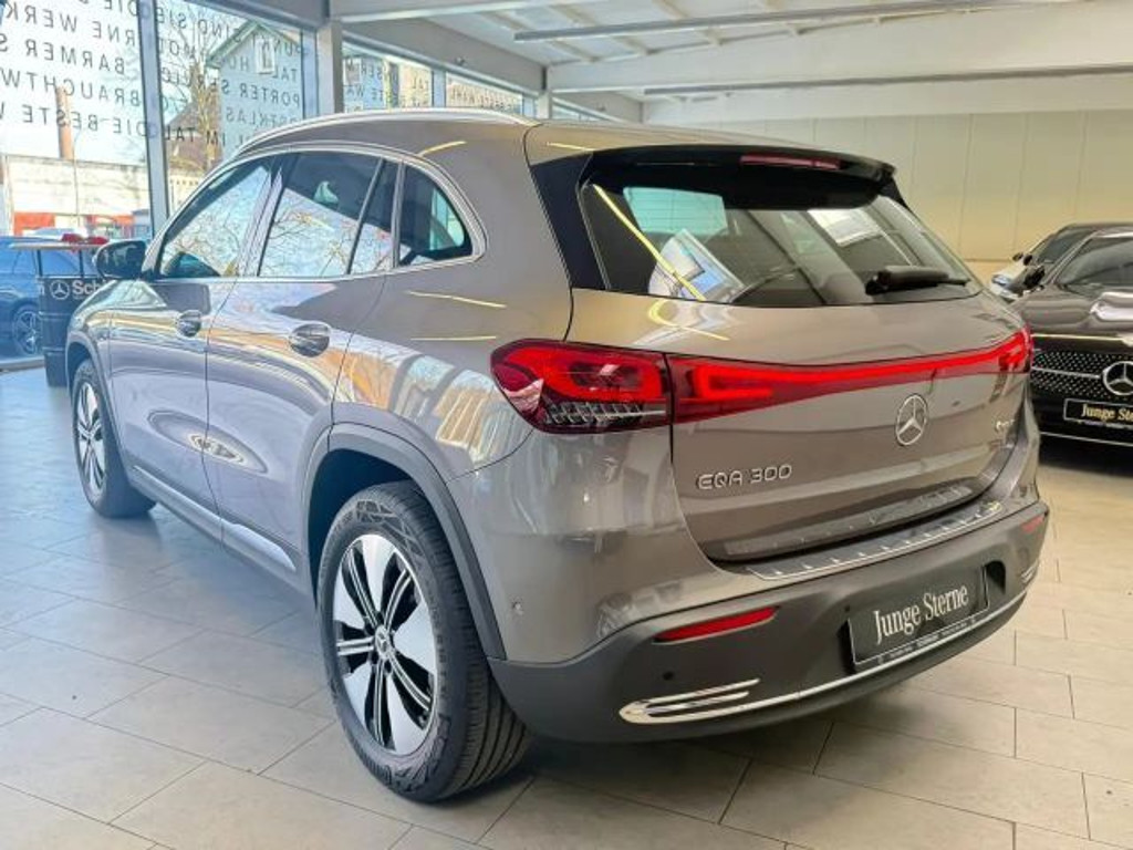 Mercedes-Benz EQA