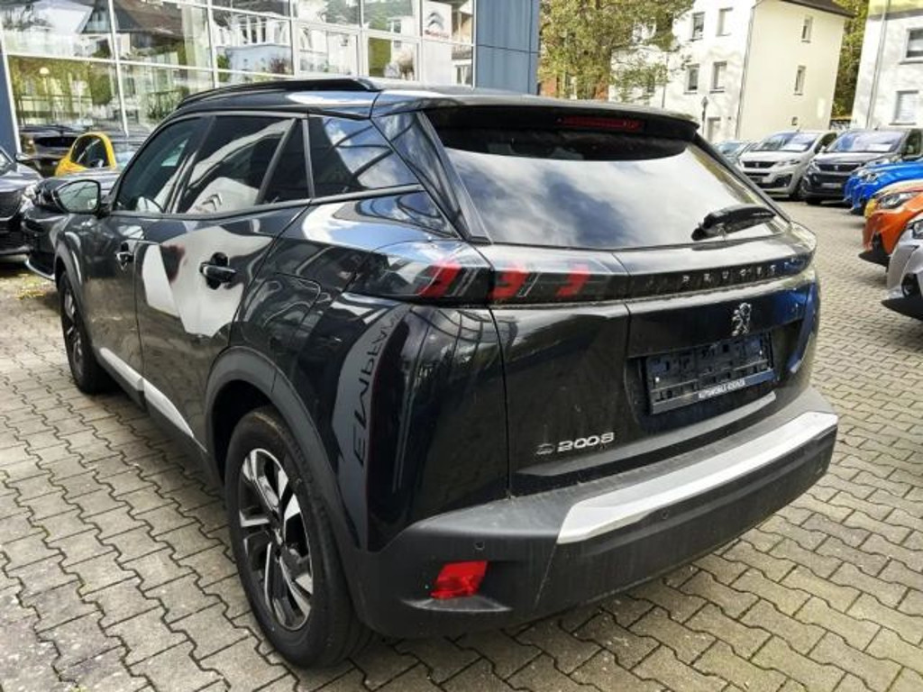 Peugeot e-2008