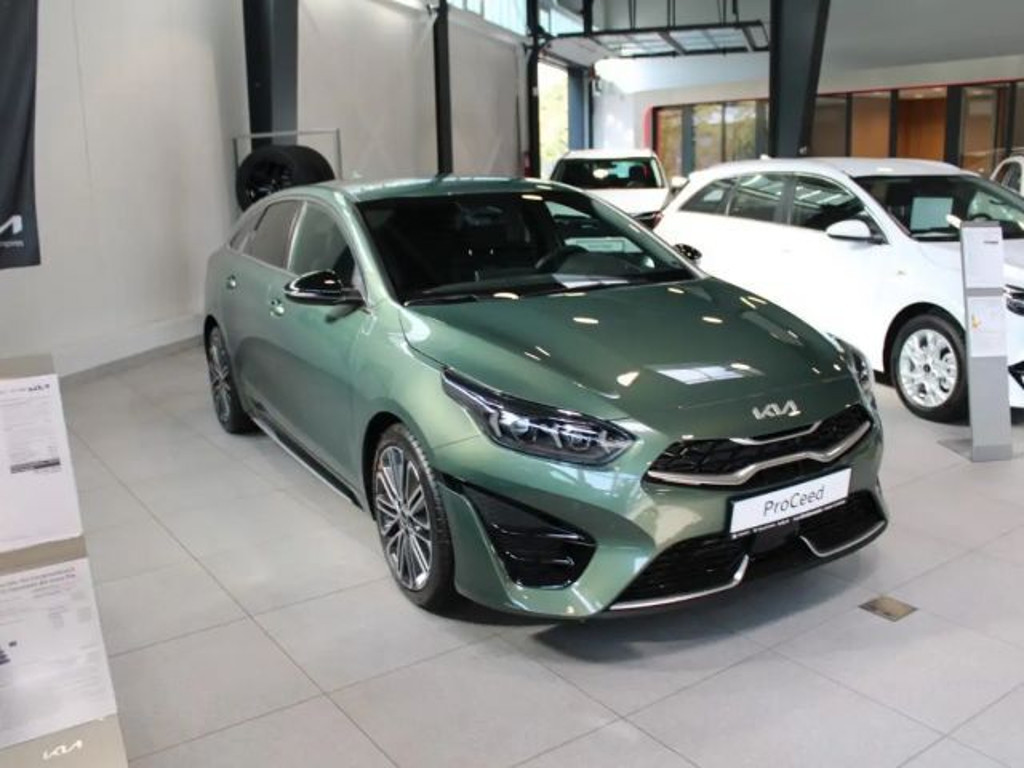 Kia ProCeed 2025 Benzine