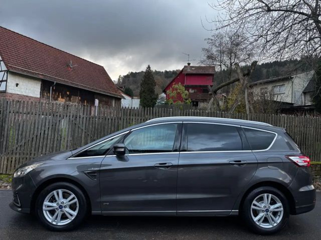 Ford S-Max