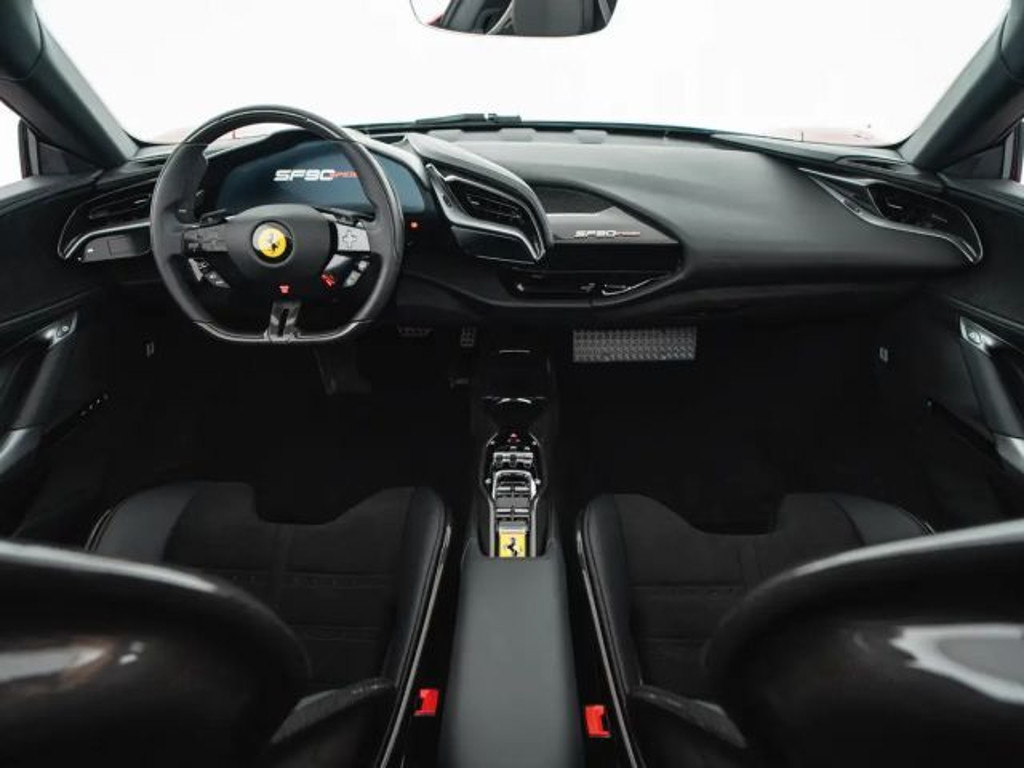Ferrari SF90