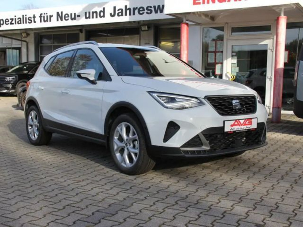 Seat Arona 2024 Benzine