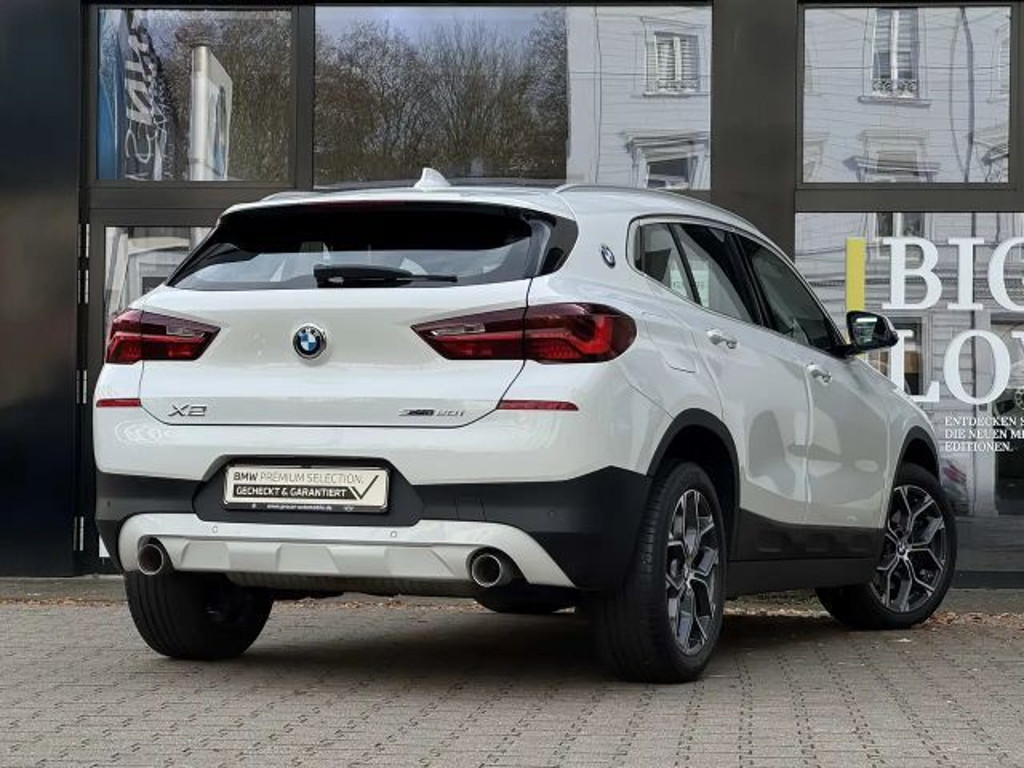 BMW X2