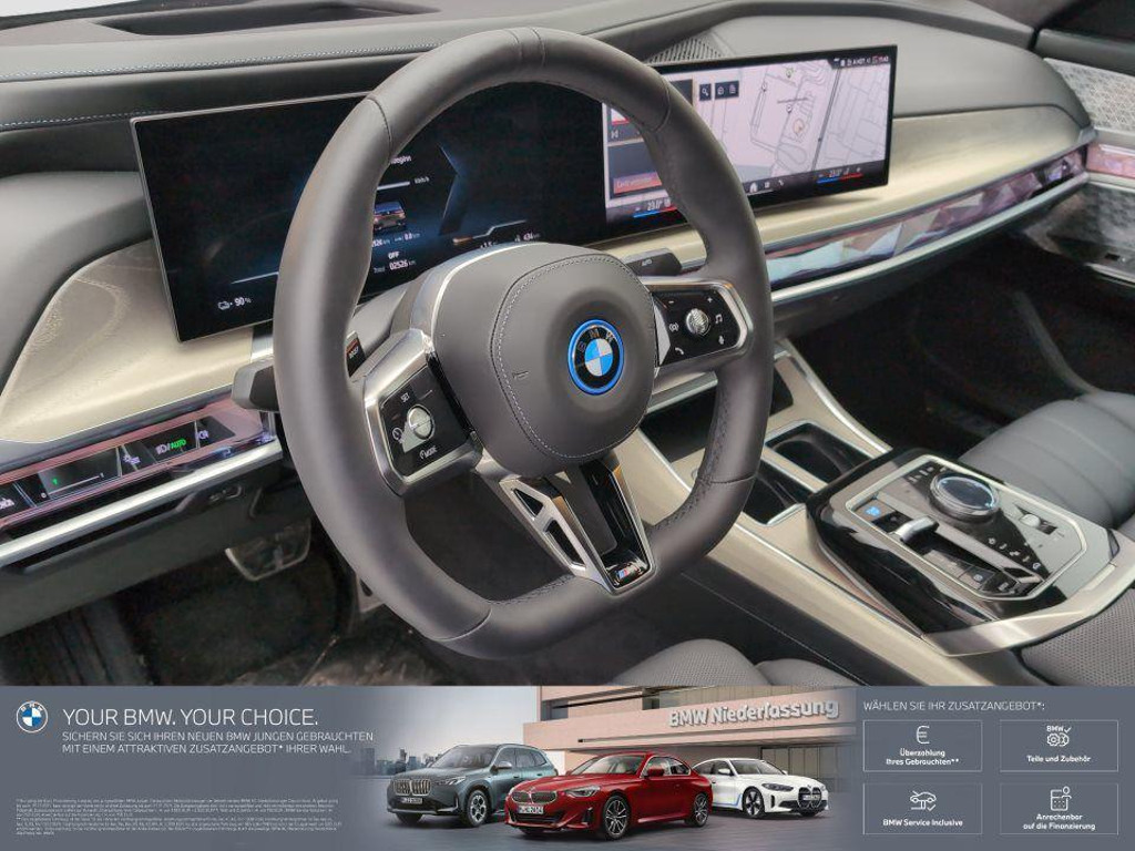 BMW i7