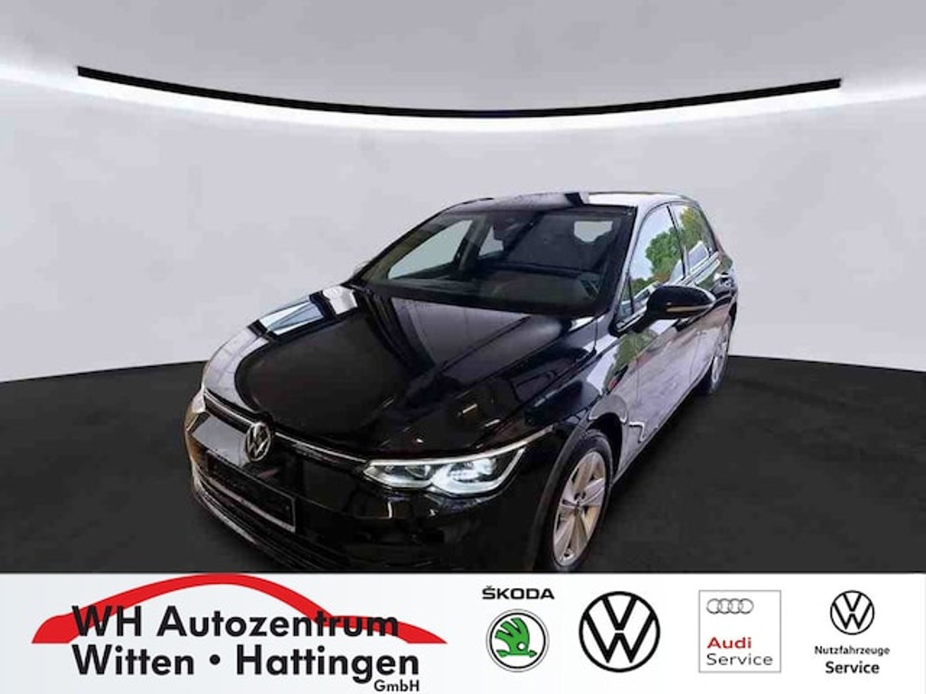 Volkswagen Golf 2023 Benzine