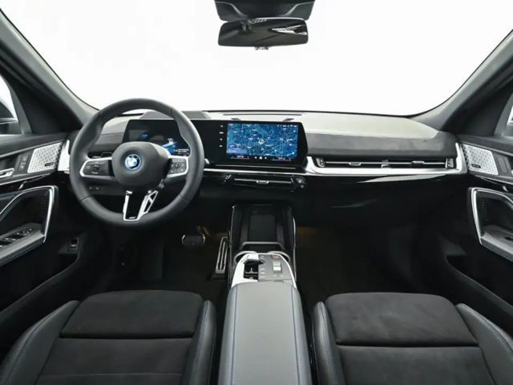 BMW iX2