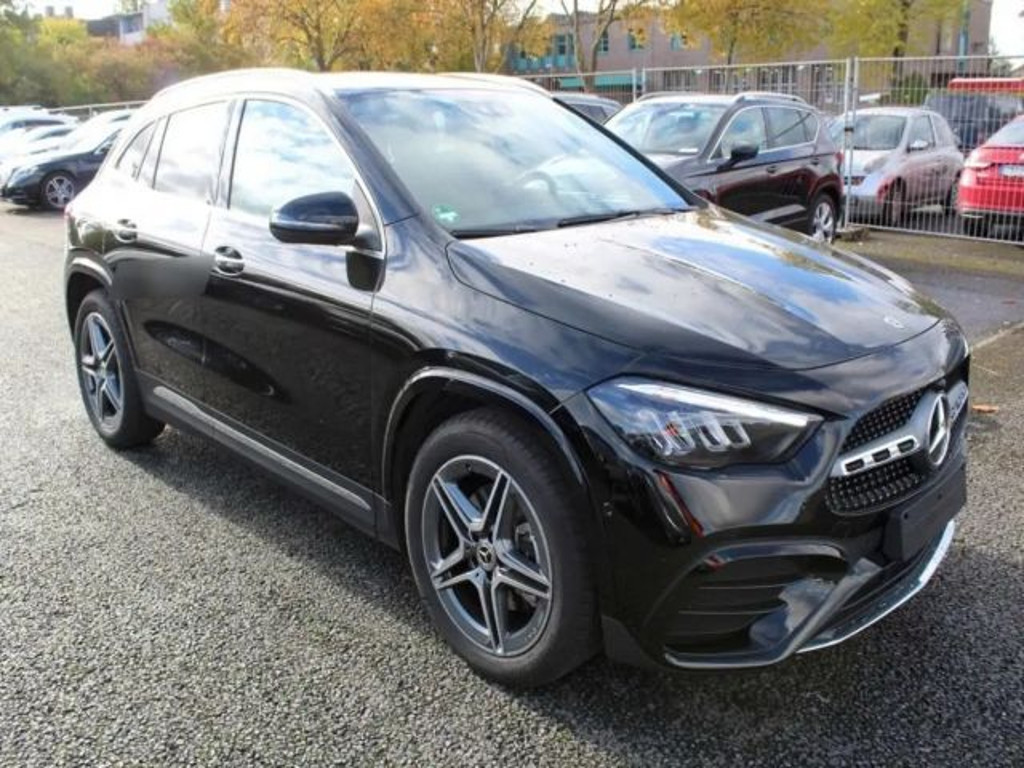 Mercedes-Benz GLA-Klasse 2024 Benzine