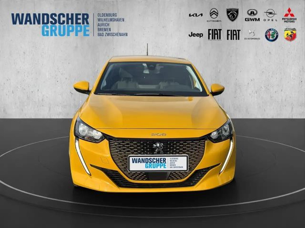 Peugeot e-208