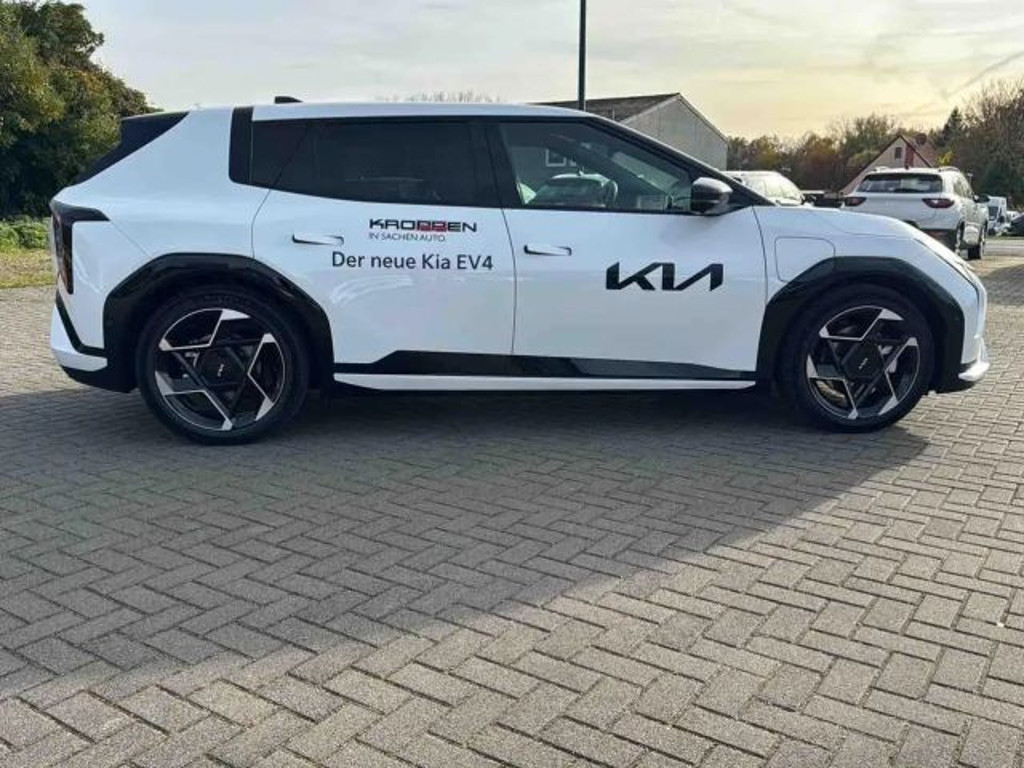 Kia EV4