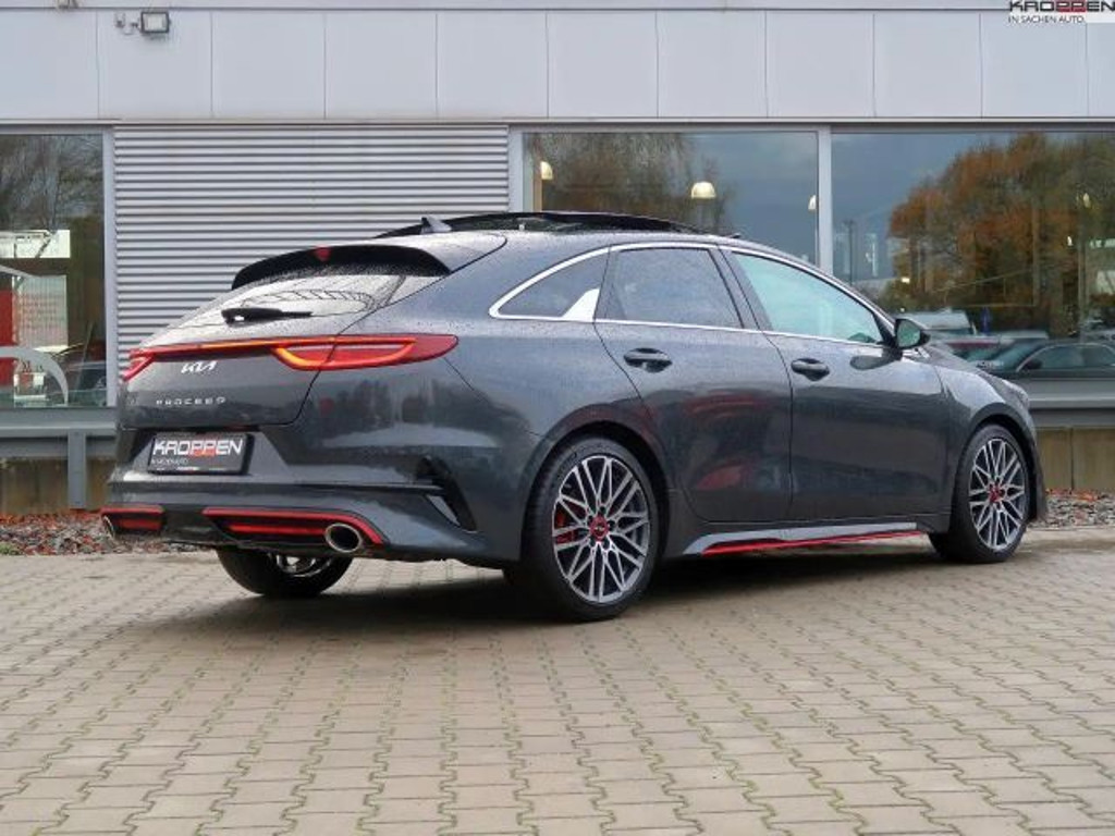 Kia ProCeed