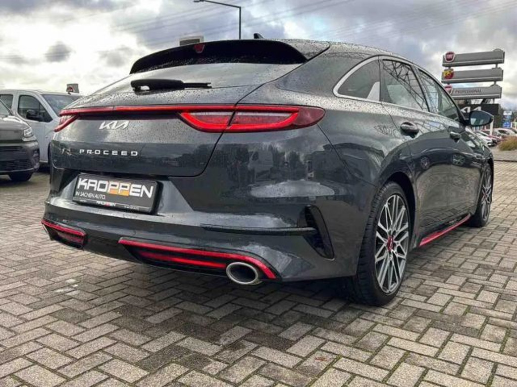Kia ProCeed