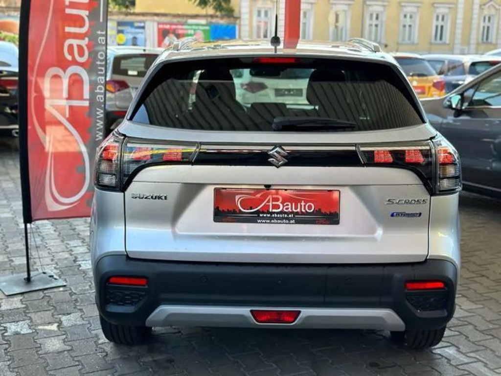 Suzuki S-Cross