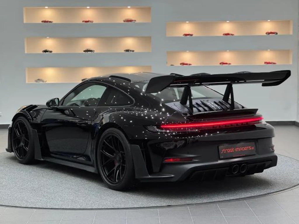 Porsche 992
