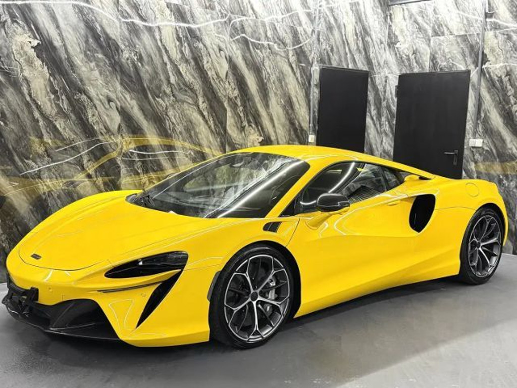 McLaren Artura