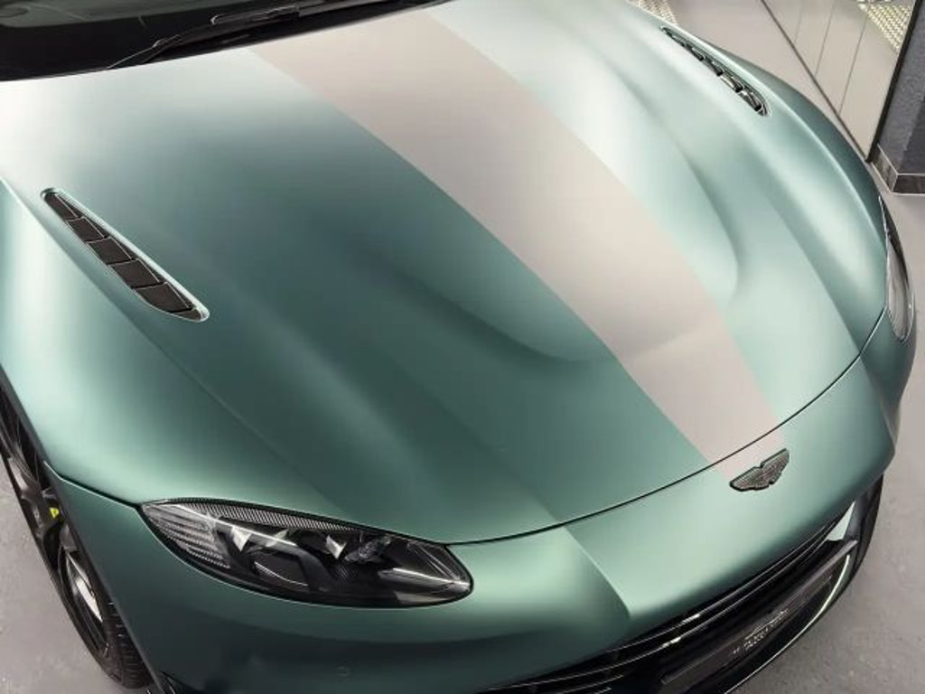 Aston Martin Vantage