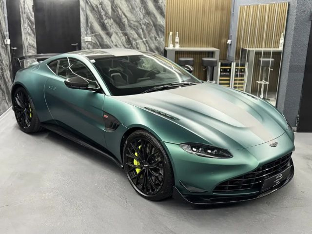 Aston Martin Vantage