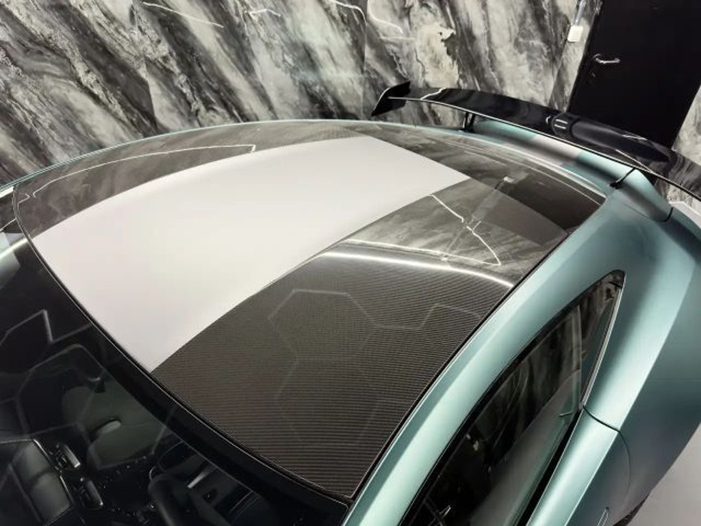 Aston Martin Vantage